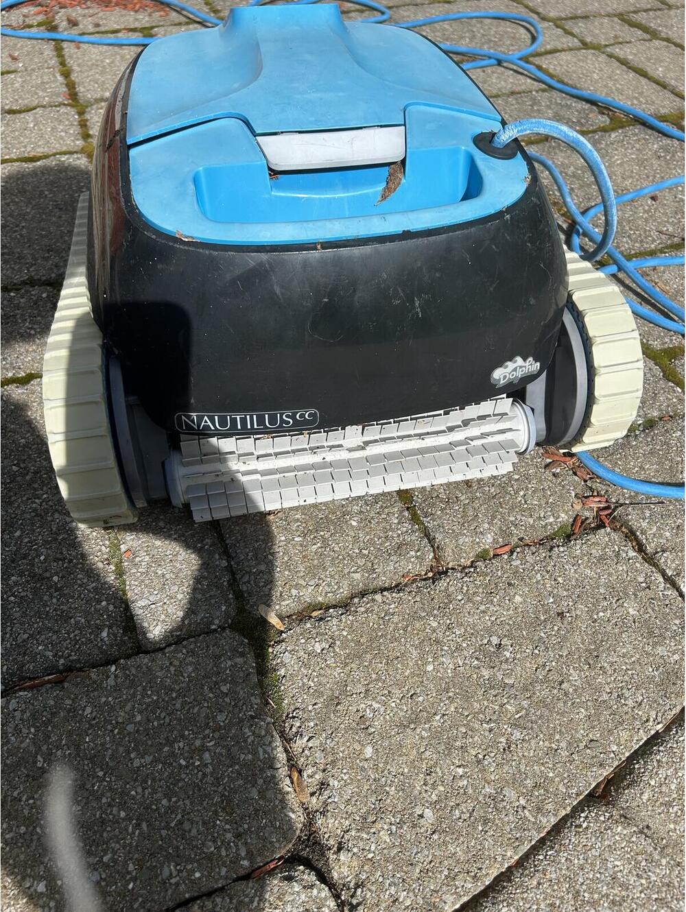 Dolphin Nautilus CC Robotic Pool Cleaner with Control Unit